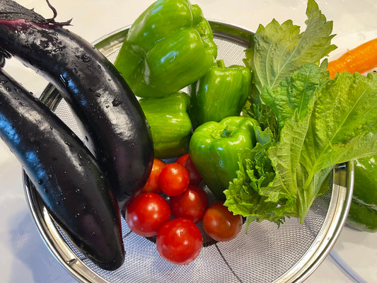 夏野菜収穫の季節に楽しむ!親子で簡単クッキング【夏野菜の米粉ピザ】